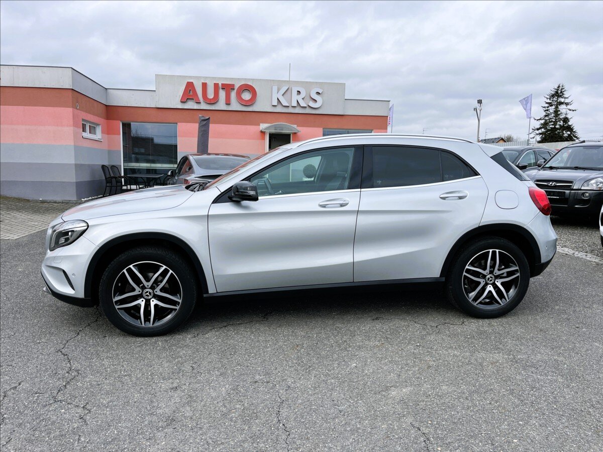 Mercedes-Benz GLA Hatchback 1,6 l 115 kw