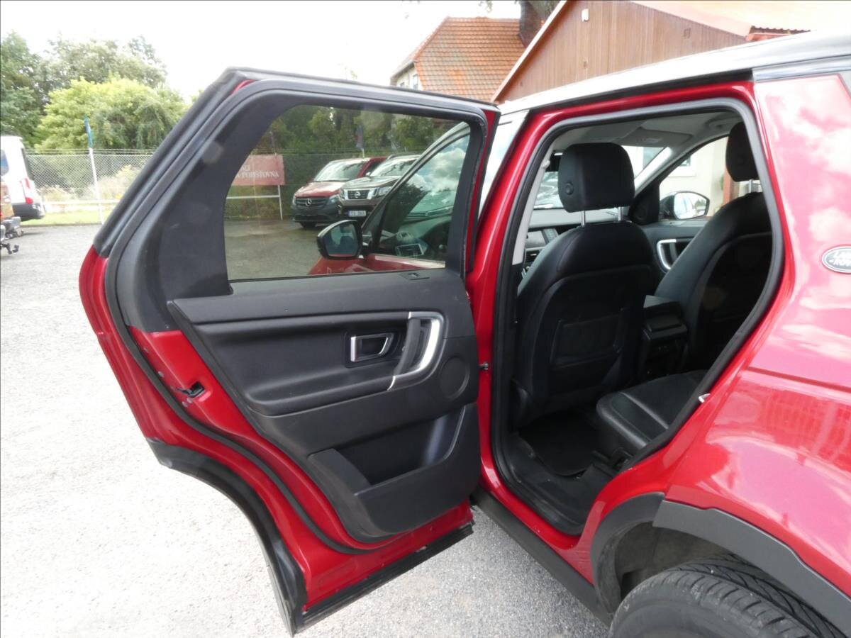 Land Rover Discovery Sport SUV 2,0 l 110 kw