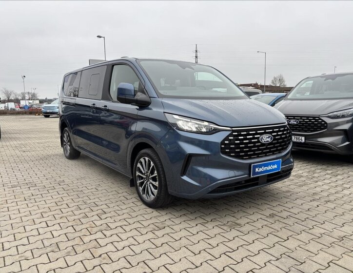 Ford Tourneo Custom 7