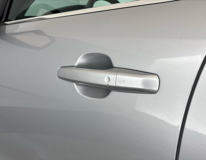 Jaguar F-Pace SUV / Terénní 2,0 l 132 kw