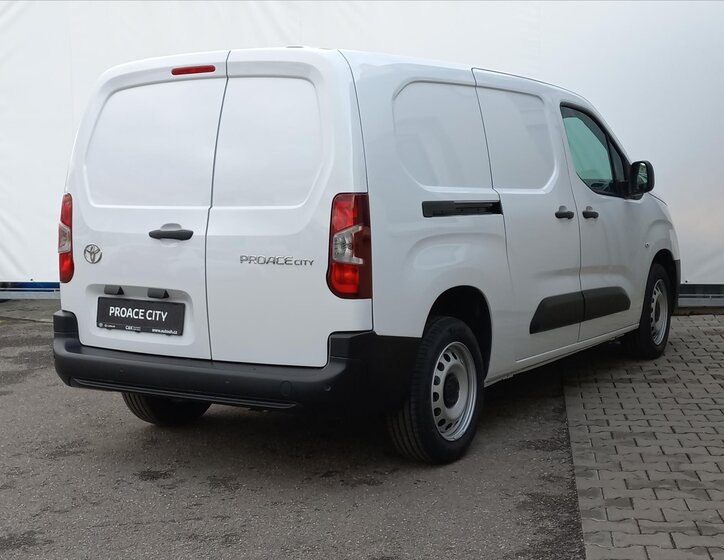 Toyota ProAce City Skříň 1,5 l 75 kw