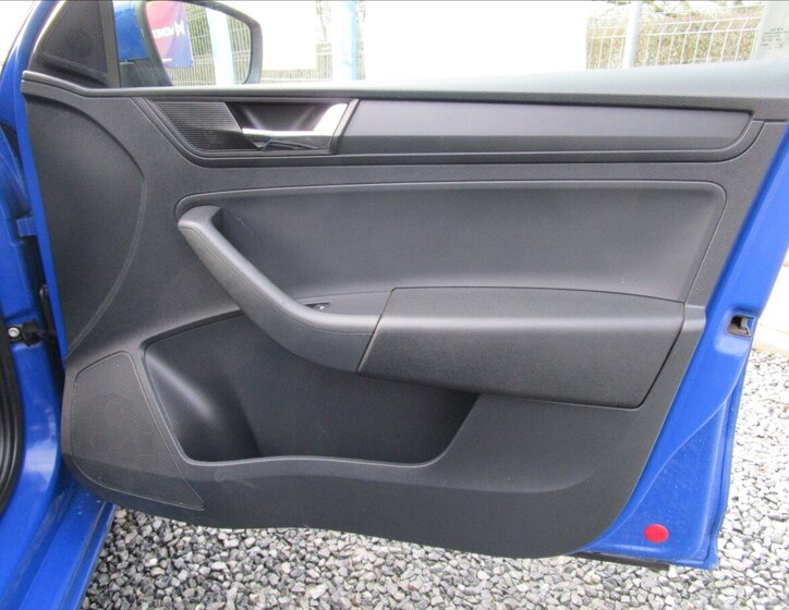 Škoda Rapid Sedan 999,0 70 kw