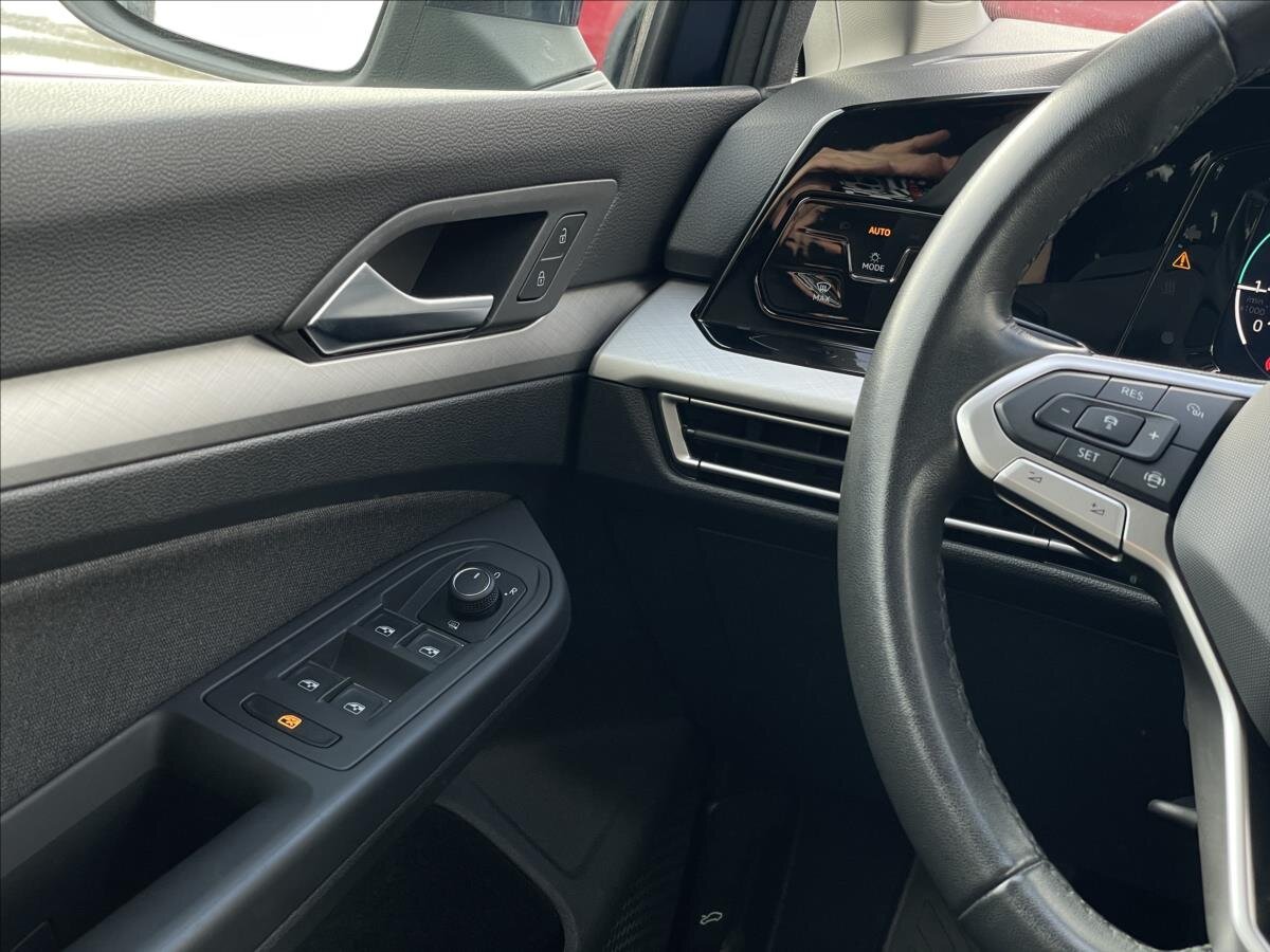 Volkswagen Golf Kombi 1,5 l 96 kw