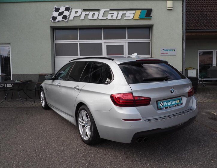 BMW Řada 5 Kombi 3,0 l 190 kw