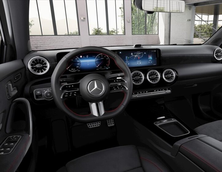 Mercedes-Benz Třídy A Hatchback 1,3 l 120 kw