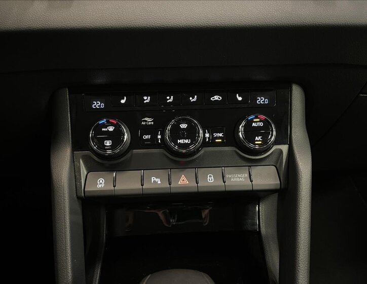 Škoda Karoq SUV 1,5 l 110 kw