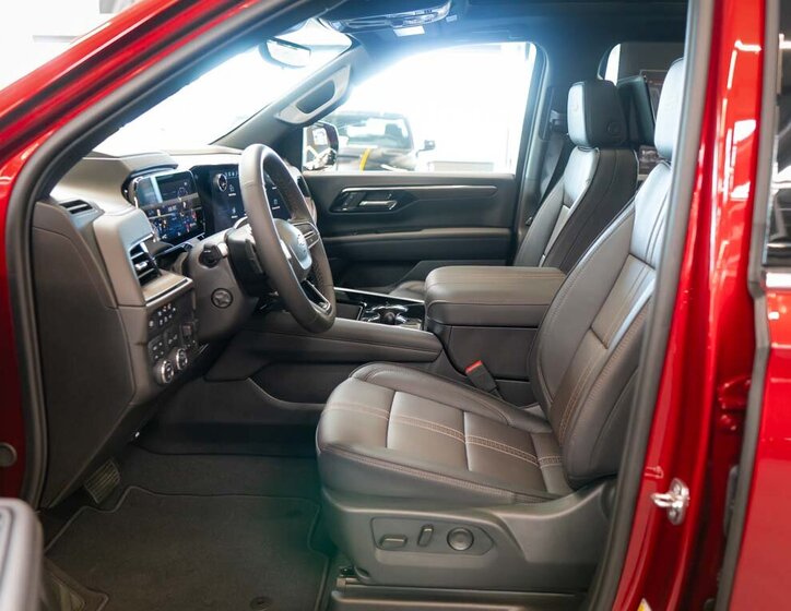 Chevrolet Suburban SUV / Terénní 6,2 l 313 kw