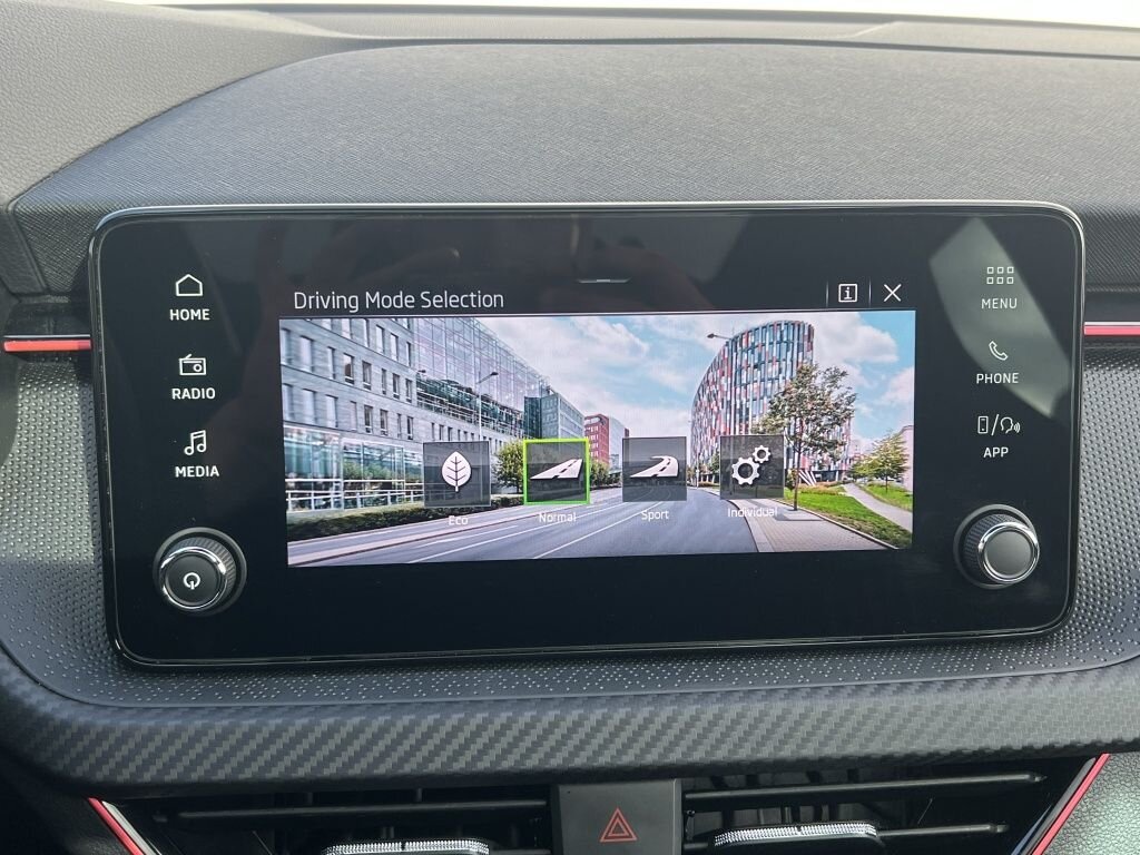 Škoda Scala Hatchback 999,0 85 kw