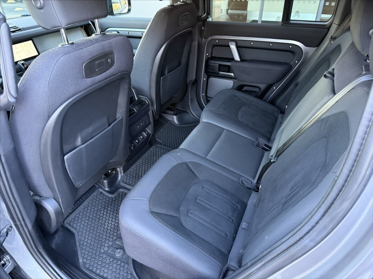 Land Rover Defender SUV / Terénní 3,0 l 183 kw