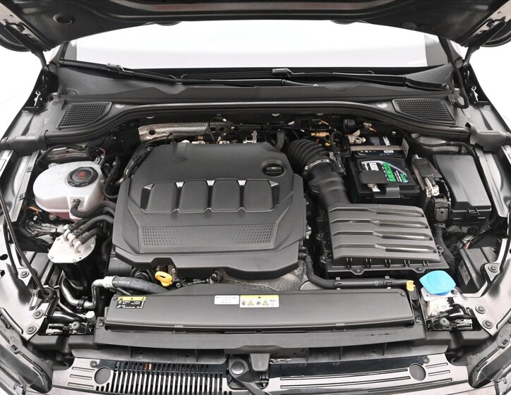 Volkswagen Golf Kombi 2,0 l 110 kw