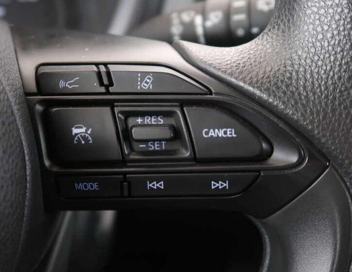 Toyota Aygo Hatchback 998,0 53 kw