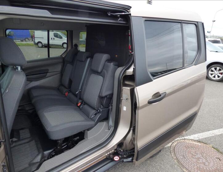 Ford Transit Connect 42