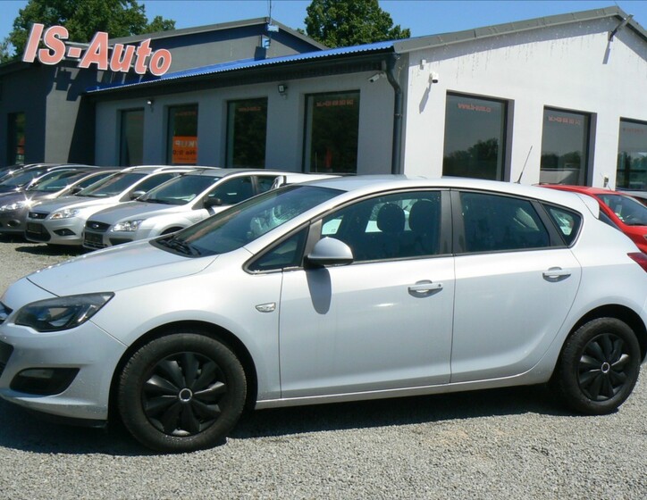 Opel Astra 1