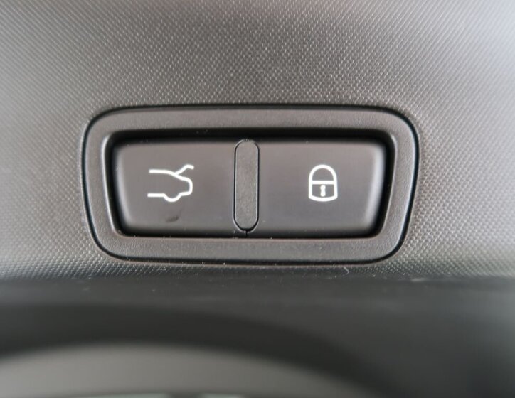 Alfa Romeo Stelvio SUV / Terénní 2,0 l 206 kw