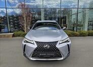 Lexus UX 250h 4