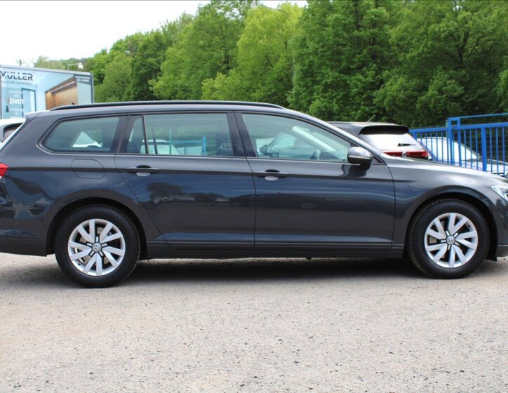 Volkswagen Passat Kombi 2,0 l 110 kw