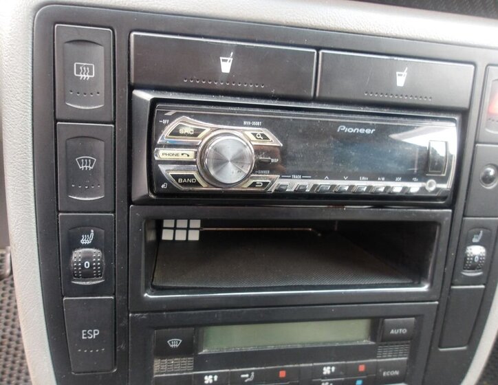 Volkswagen Sharan MPV 1,9 l 96 kw