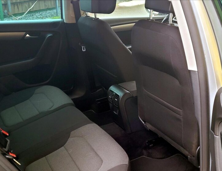 Volkswagen Passat Kombi 1,4 l 90 kw