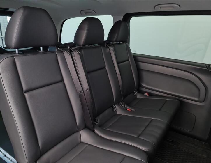 Mercedes-Benz Vito 18