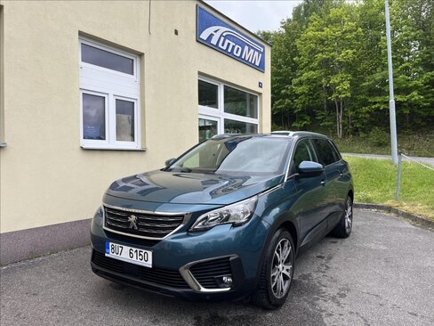 Peugeot 5008 SUV / Terénní 1,2 l 96 kw