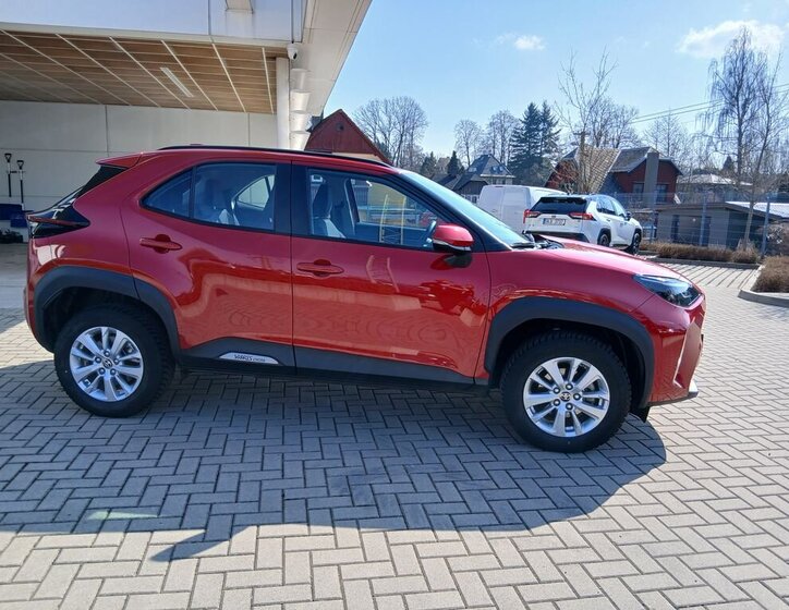 Toyota Yaris Cross SUV / Terénní 1,5 l 68 kw