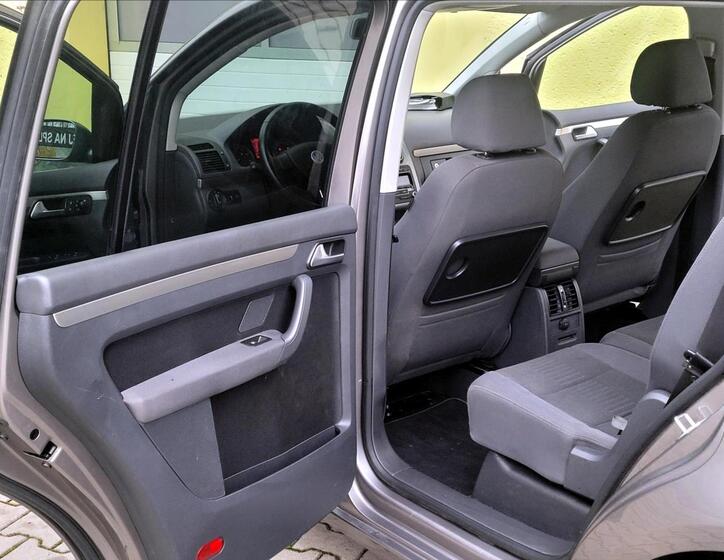 Volkswagen Touran 21