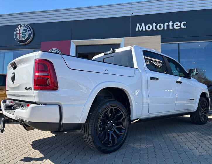 Dodge RAM Pick-up 3,0 l 403 kw