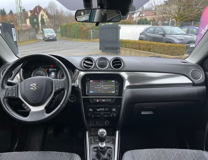 Suzuki Vitara SUV 1,4 l 95 kw