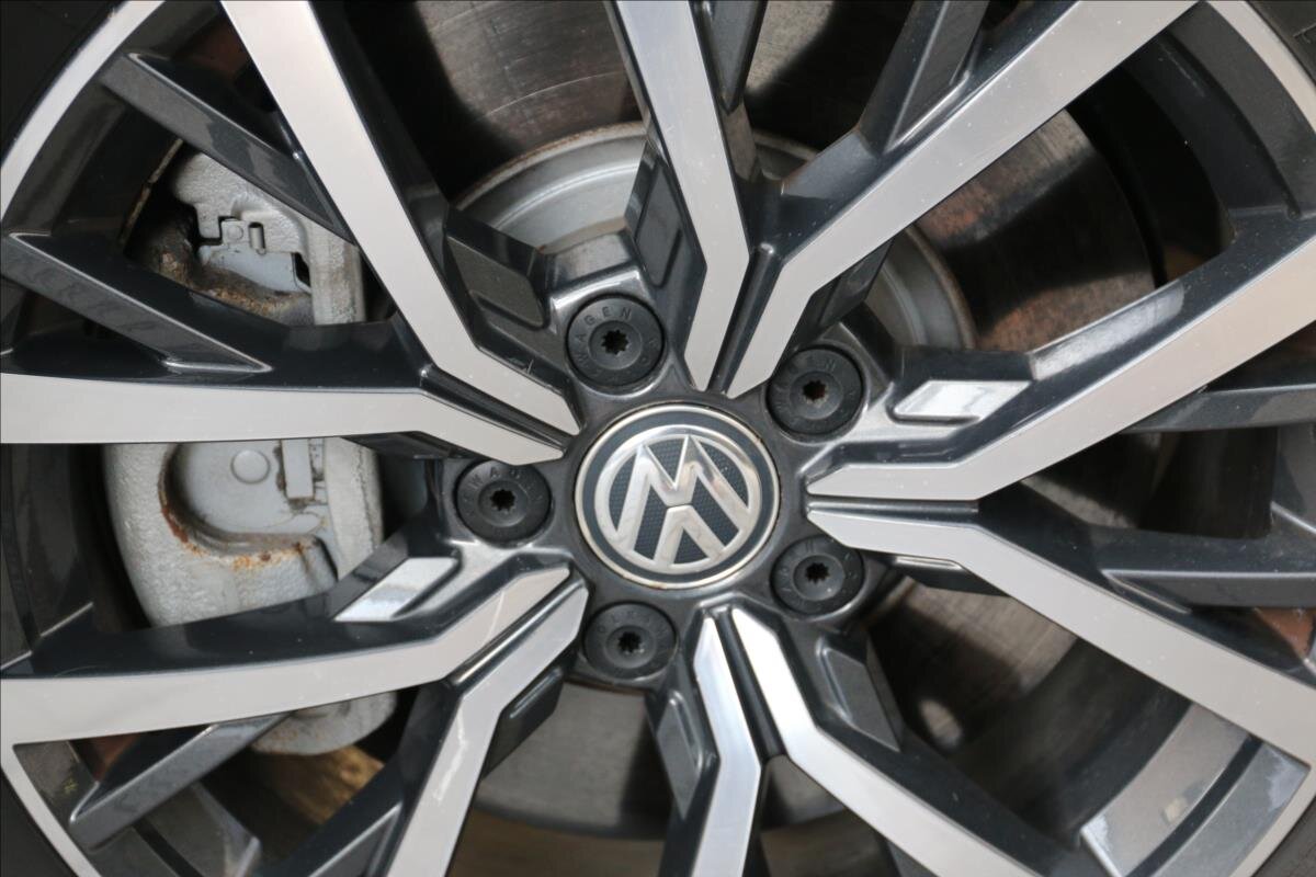 Volkswagen Tiguan Allspace SUV / Terénní 2,0 l 132 kw