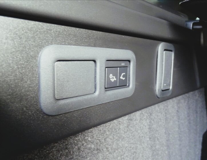 Land Rover Range Rover Velar SUV / Terénní 2,0 l 150 kw