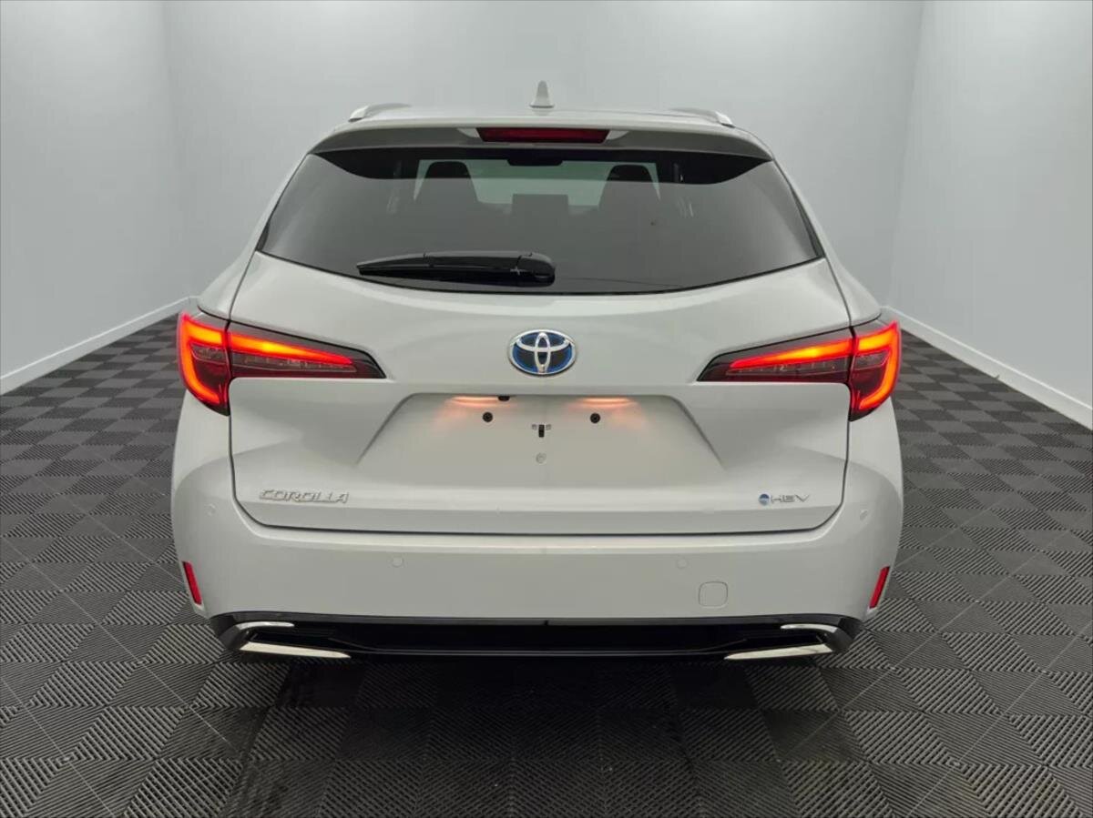 Toyota Corolla Kombi 2,0 l 144 kw