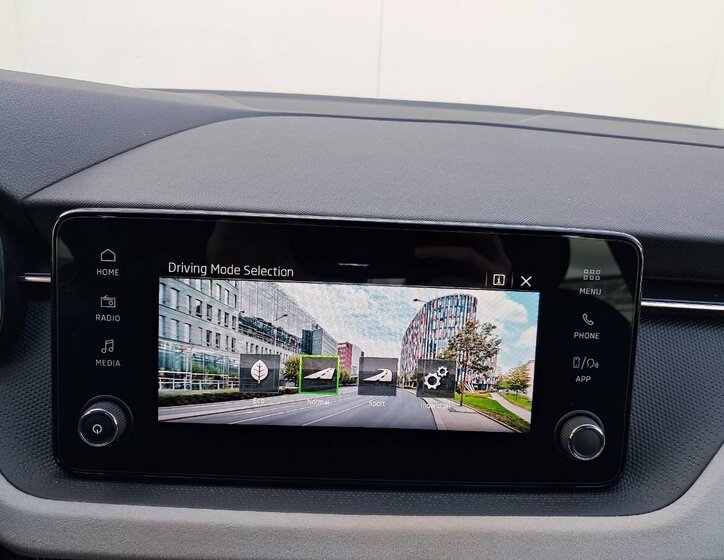 Škoda Scala Hatchback 999,0 85 kw