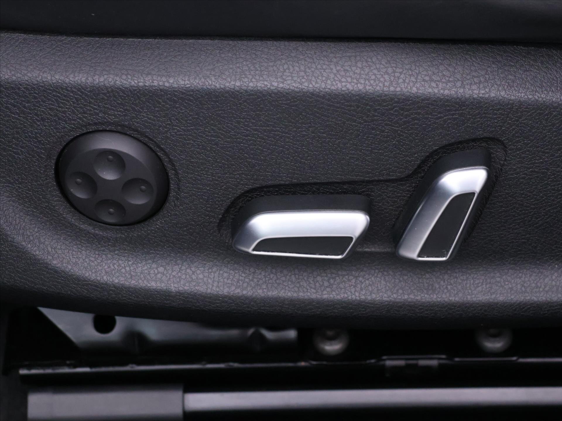 Audi RS 4 Kombi 4,2 l 331 kw