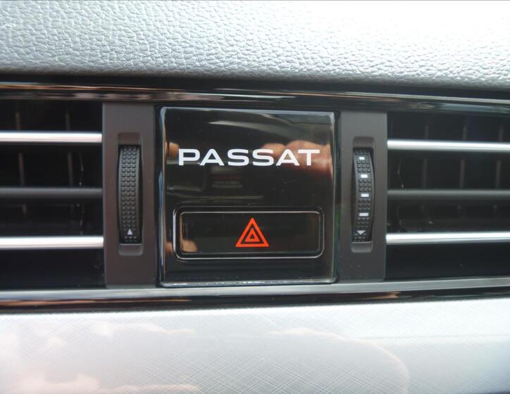 Volkswagen Passat 36