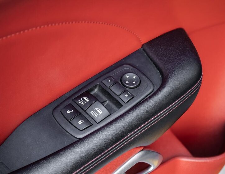 Dodge Challenger Kupé 5,7 l 277 kw