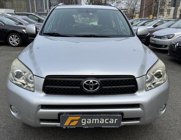 Toyota RAV4 1