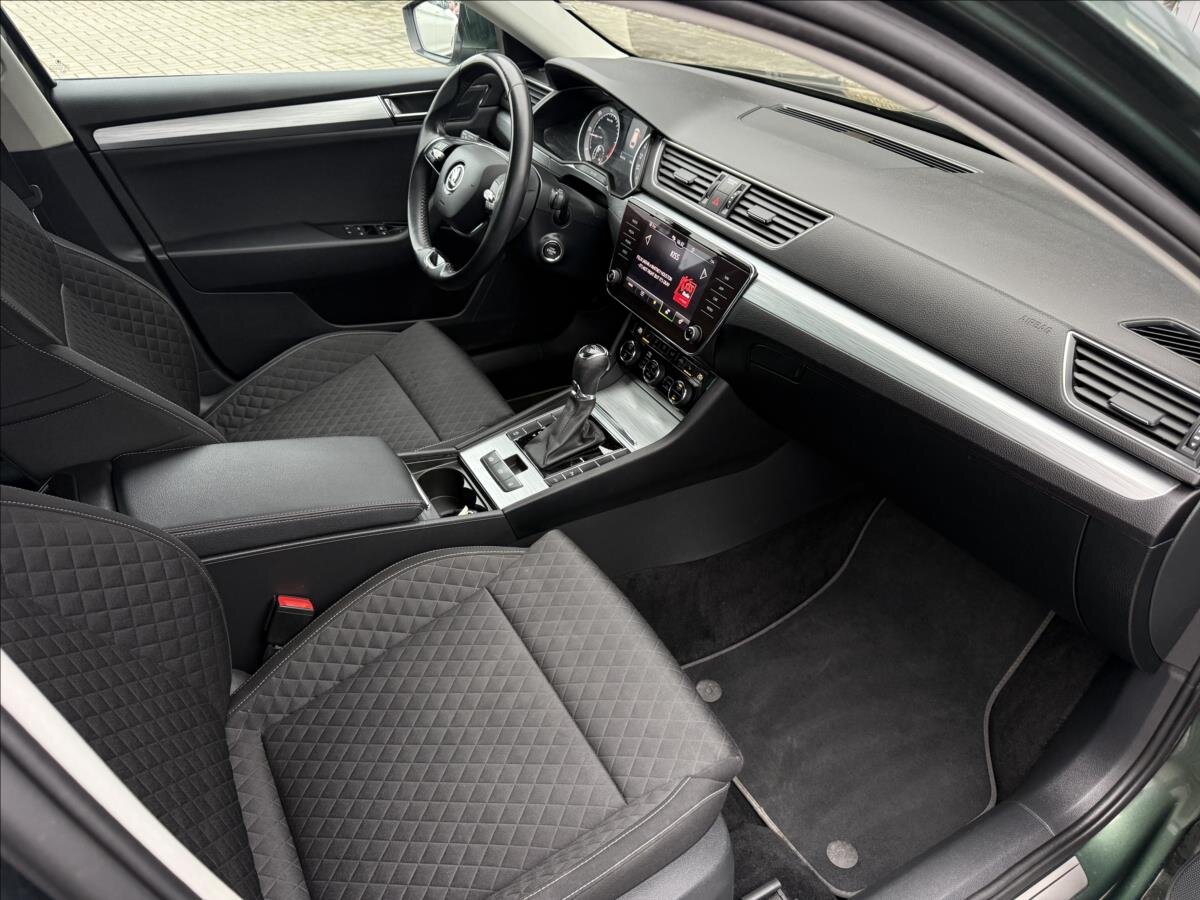 Škoda Superb Kombi 2,0 l 110 kw