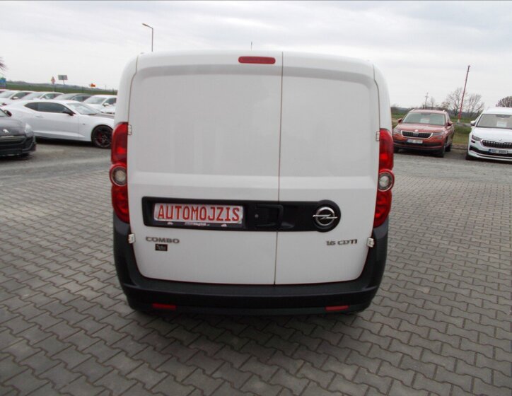 Opel Combo Skříň 1,6 l 77 kw