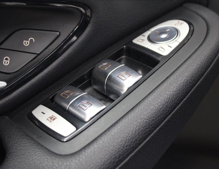 Mercedes-Benz Třídy C 15