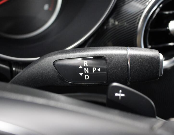 Mercedes-Benz Třídy V 23