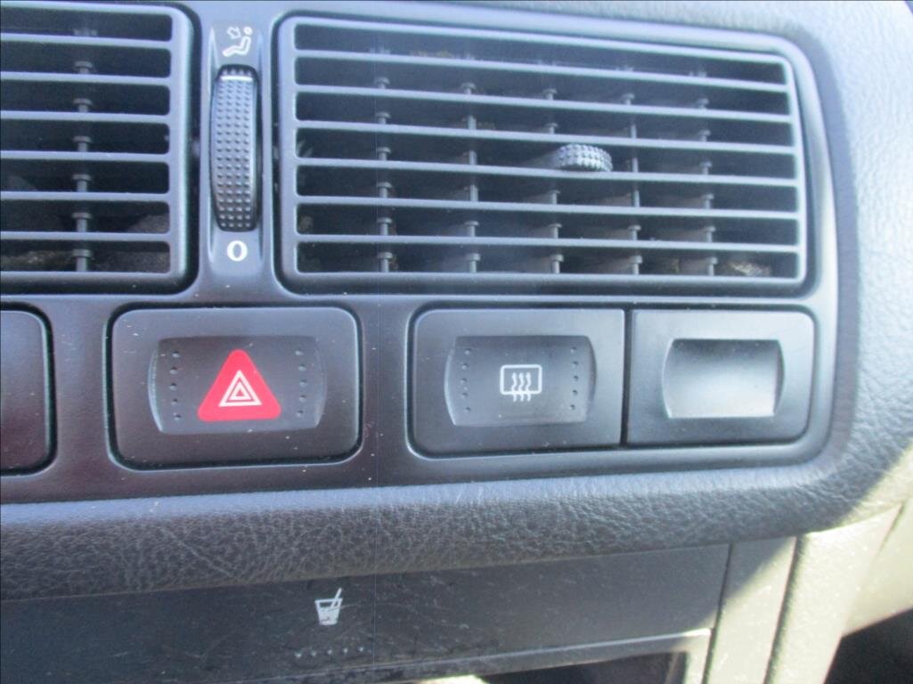 Volkswagen Golf Hatchback 1,6 l 77 kw