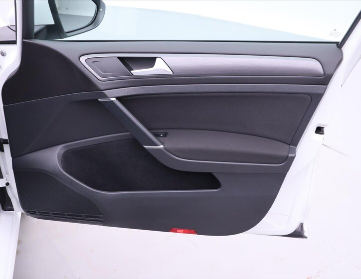 Volkswagen Golf Kombi 999,0 85 kw