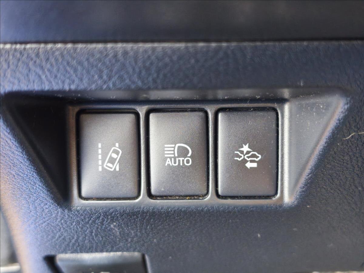 Toyota Yaris Hatchback 1,5 l 82 kw