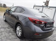 Mazda 3 Sedan / Limuzína 1,5 l 74 kw