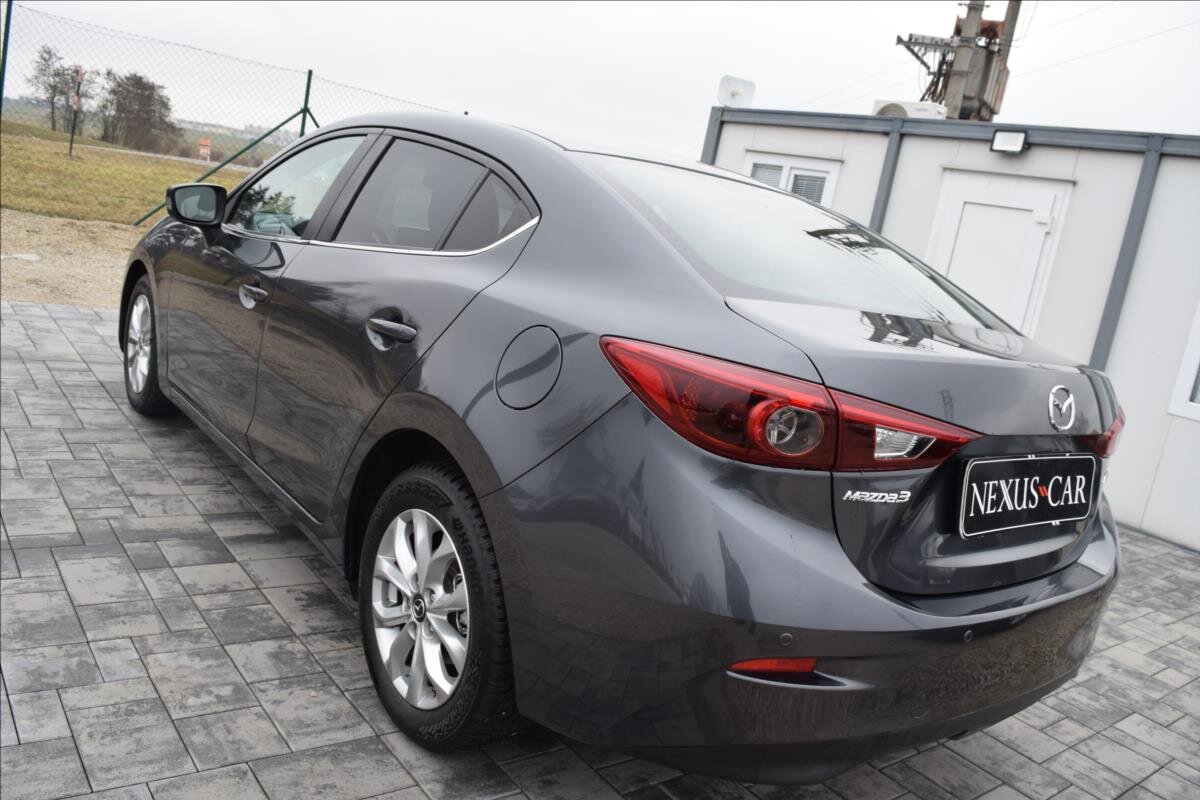 Mazda 3 Sedan / Limuzína 1,5 l 74 kw