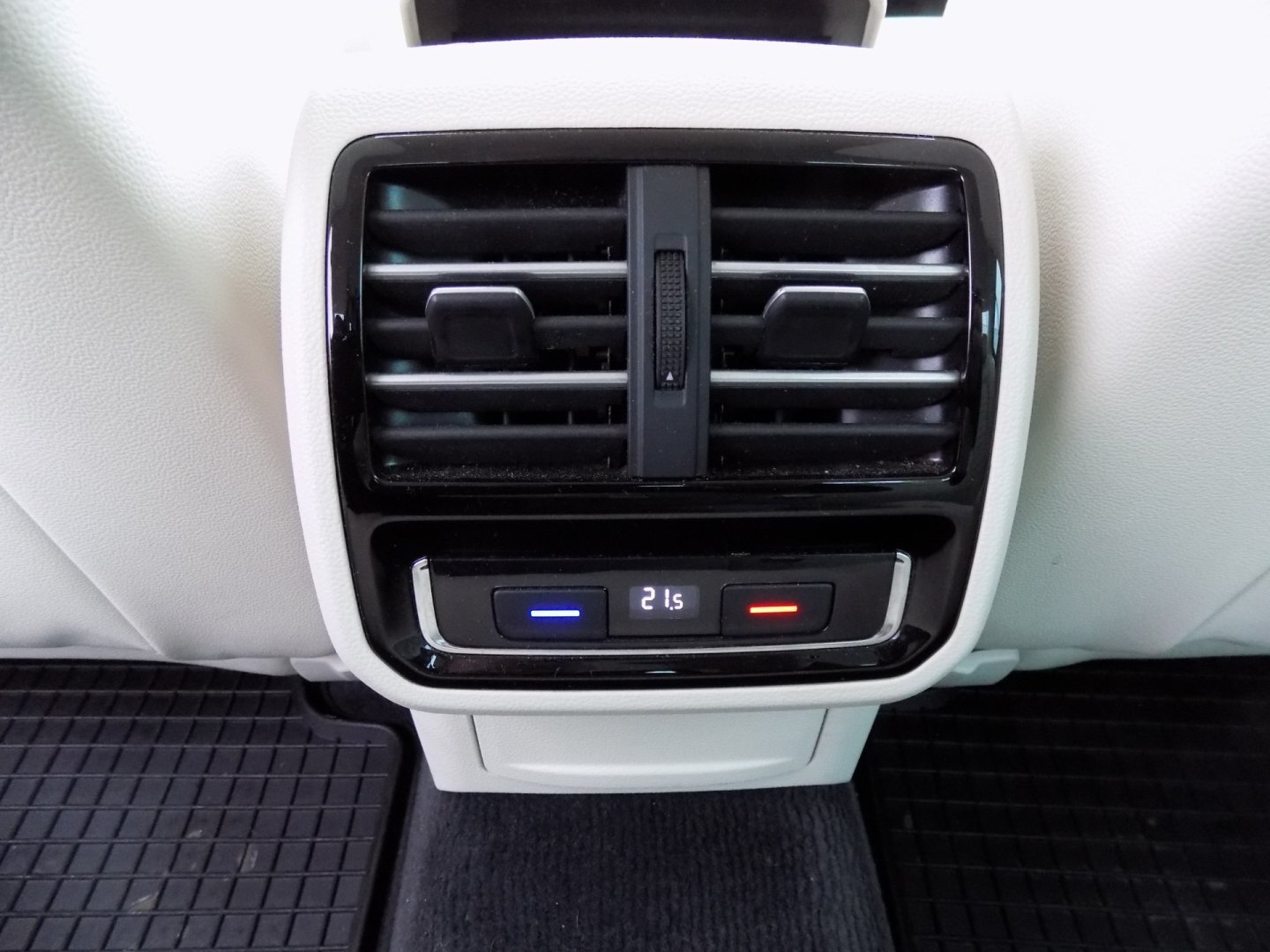 Volkswagen Passat Sedan 2,0 l 140 kw