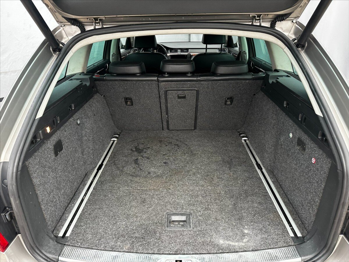 Škoda Superb Kombi 3,6 l 191 kw