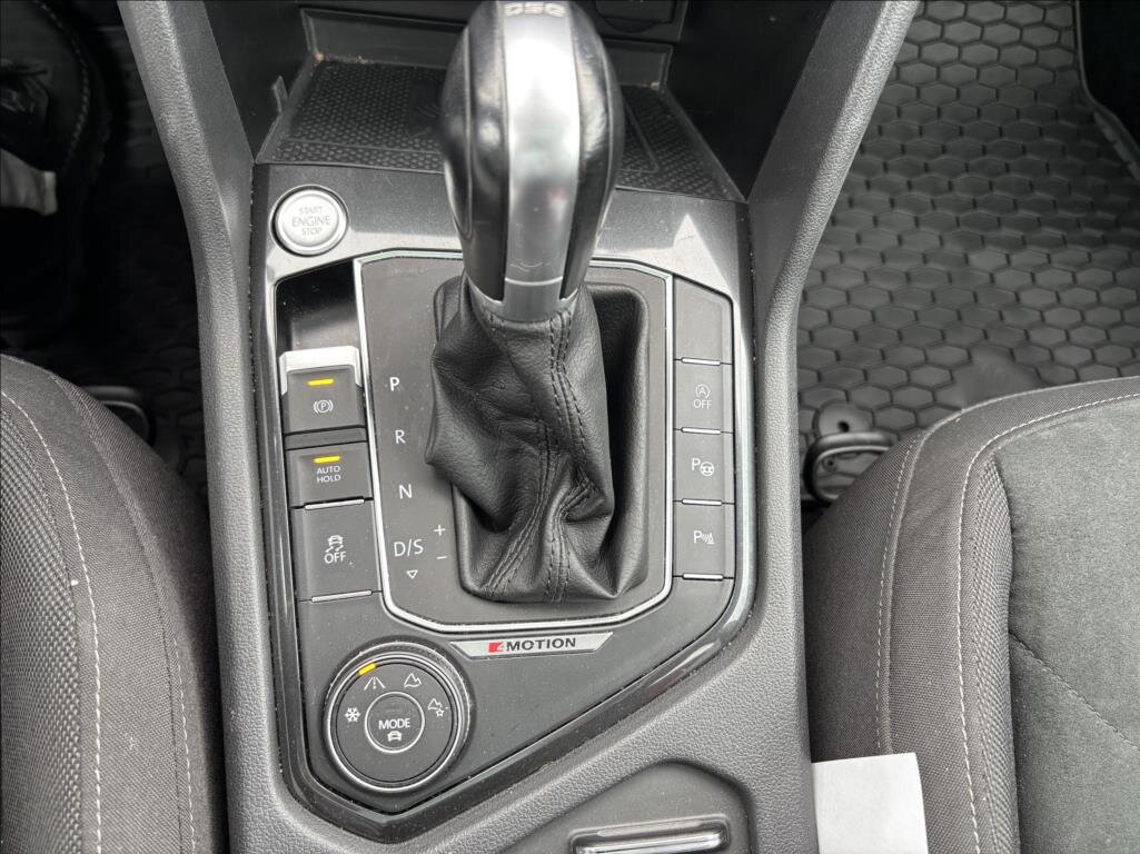 Volkswagen Tiguan SUV / Terénní 2,0 l 140 kw