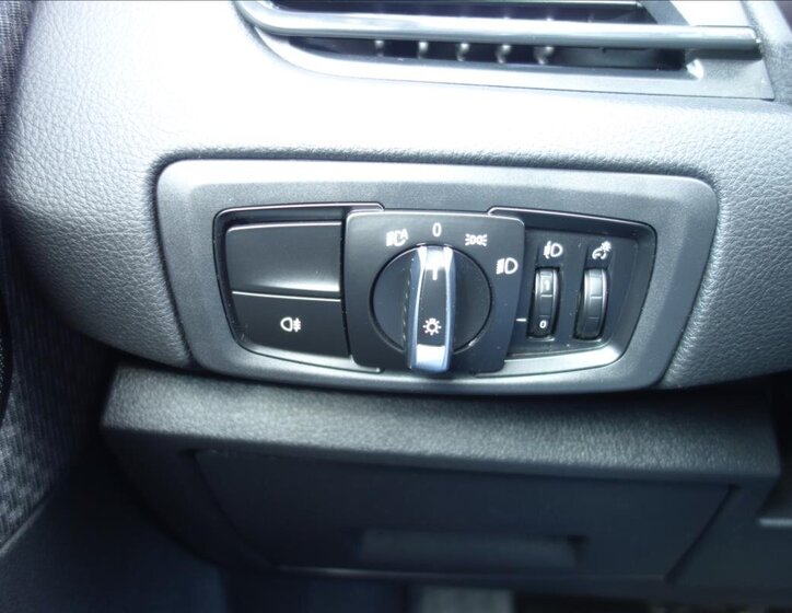 BMW Řada 2 MPV 1,5 l 103 kw