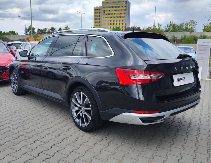 Škoda Superb Kombi 2,0 l 147 kw